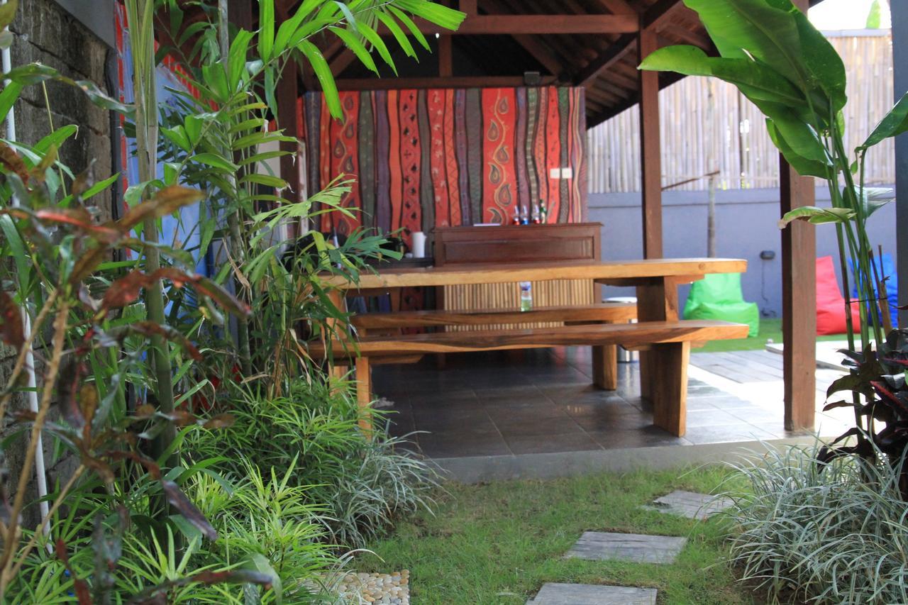 The Tipsy Gypsy Hostel Canggu Extérieur photo